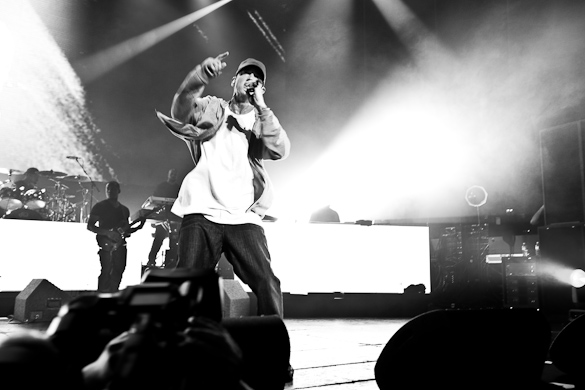 eminem live for dj hero party at wiltern theater
