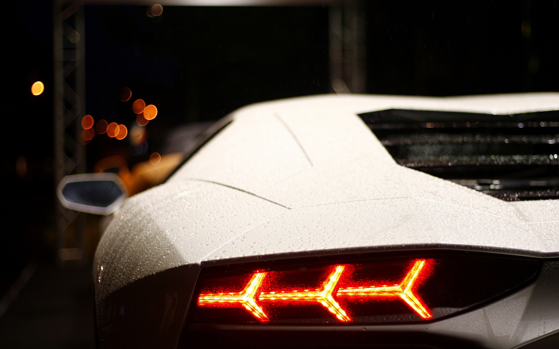 6959514-lamborghini-rear-lights