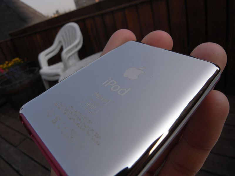 iPod Nano 3G Red Product Back