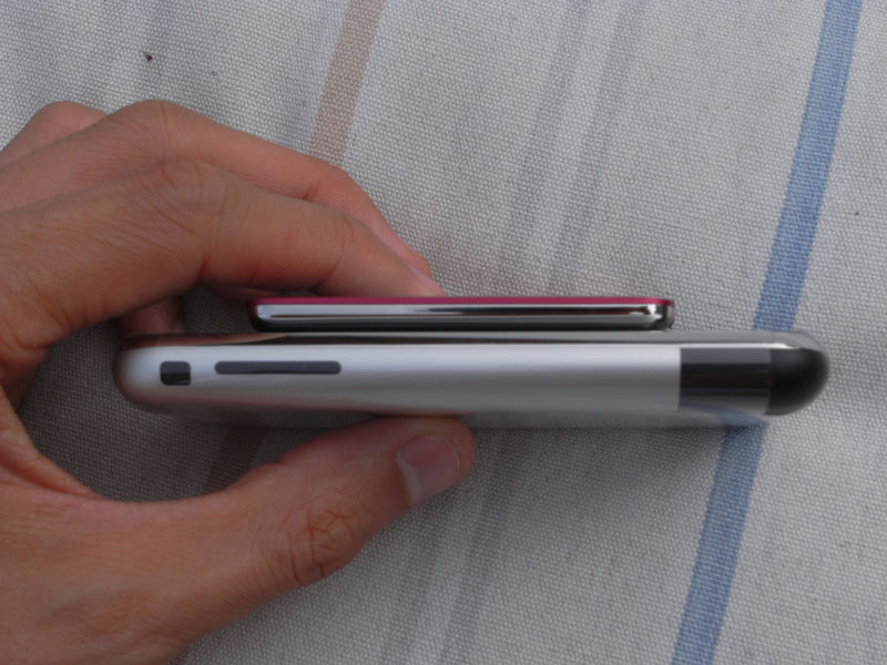 iPod Nano 3G Red Product on iPhone sides